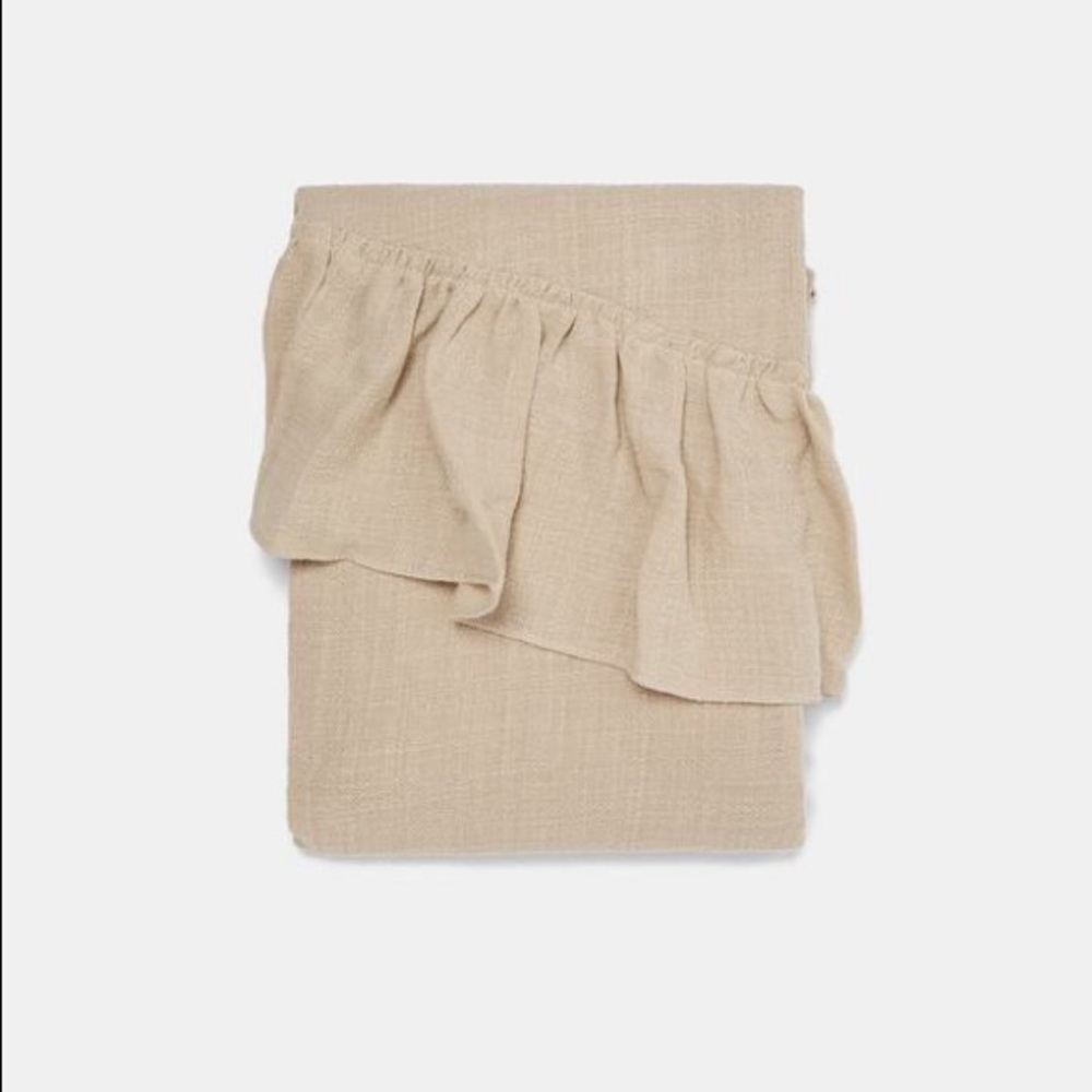 NWT Zara Cream Ruffled Cotton Scarf Sarong Wrap - Picture 5 of 7